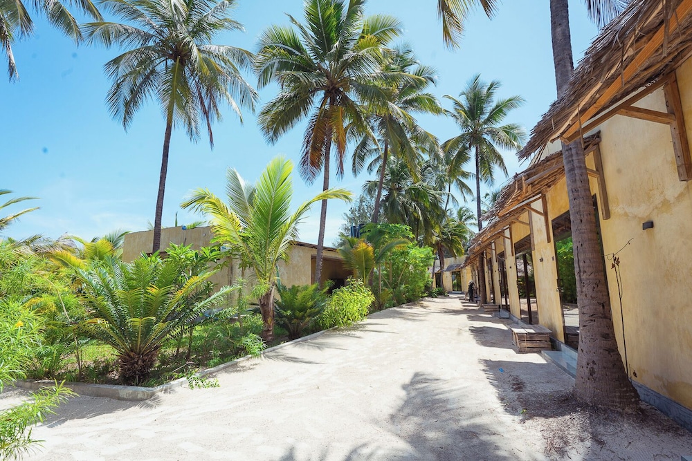 Jambo Resort by Mambo Hotels 43/50