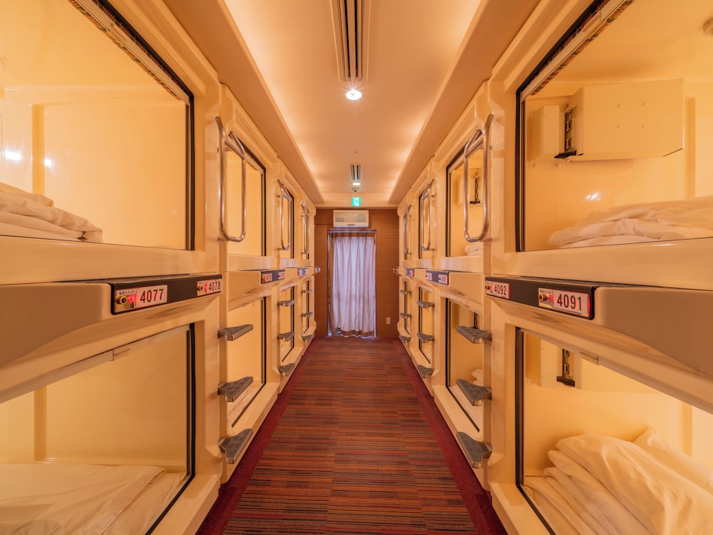 Capsule inn Osaka - Caters to Men 60/74