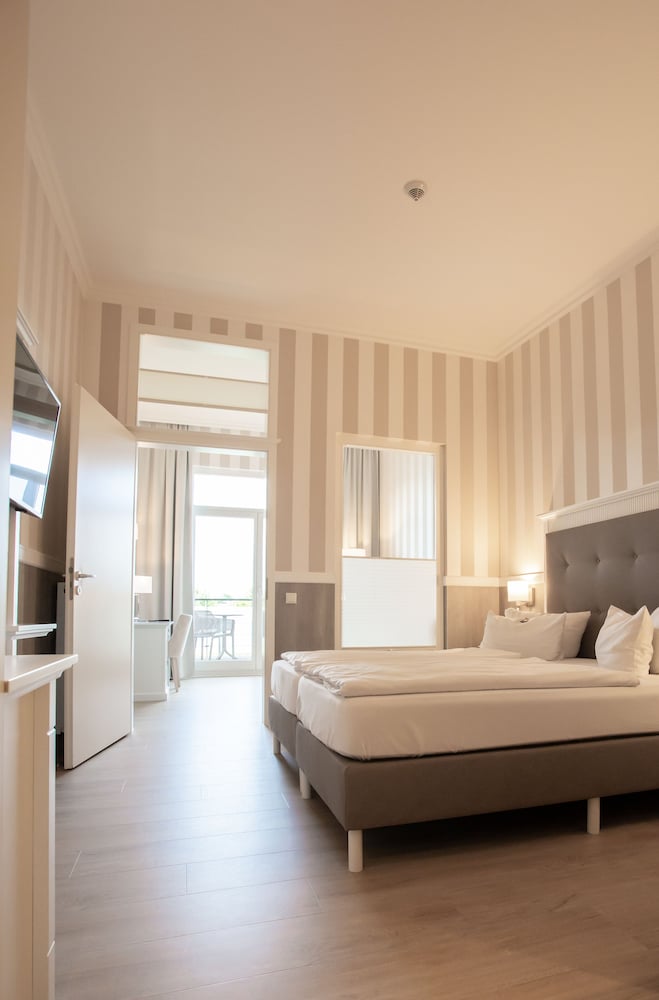 جناح جونيور بسرير كينج، Hotel Vier Jahreszeiten Zingst 2/3