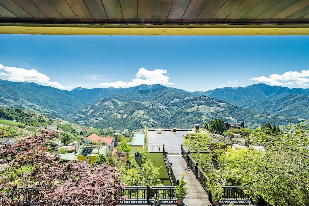 Egmont Resort 42/50