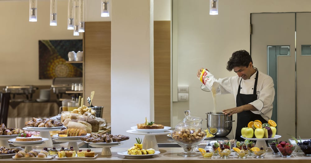 restaurant-cafeteria