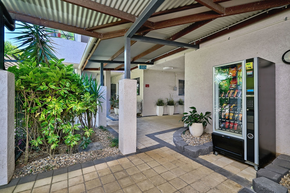 GETAWAY ON GRAFTON 18/41