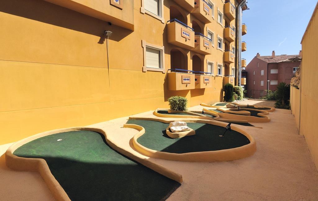 APARTAMENTOS VISTAMAR 32/33