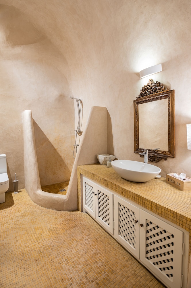 Armeni Luxury Villas 50/50