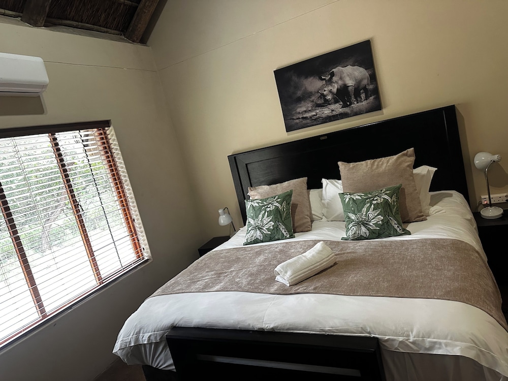 Iphofolo Lodge 7/48