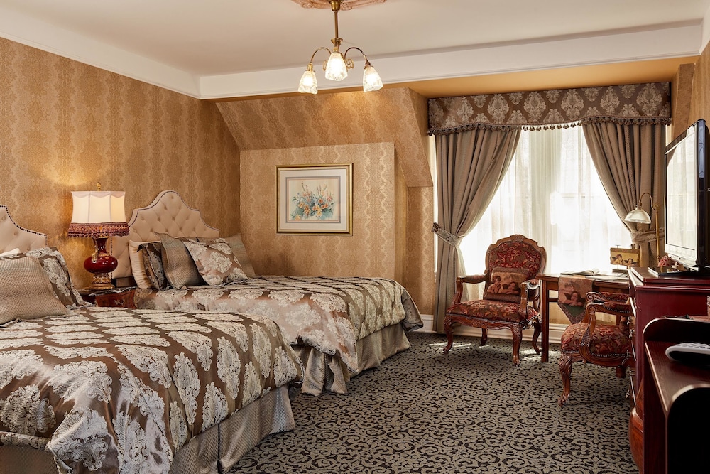 SUPERIOR, 2 QUEEN BEDS