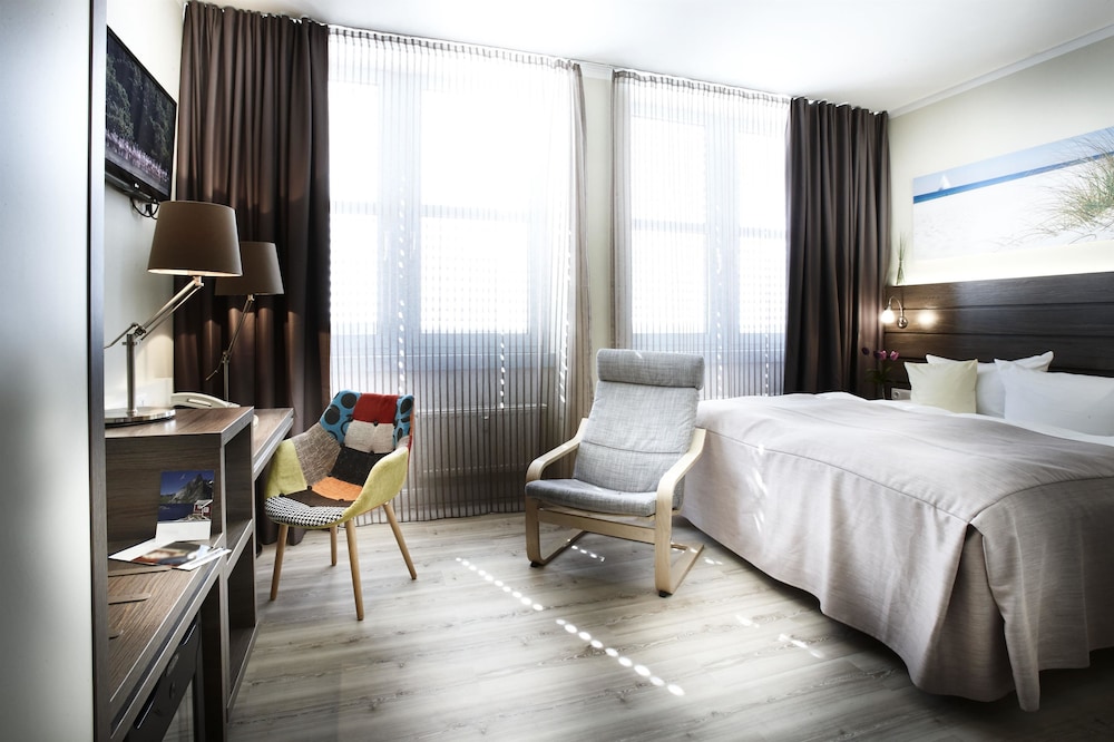 Hotel Kiel By Golden Tulip 3/30