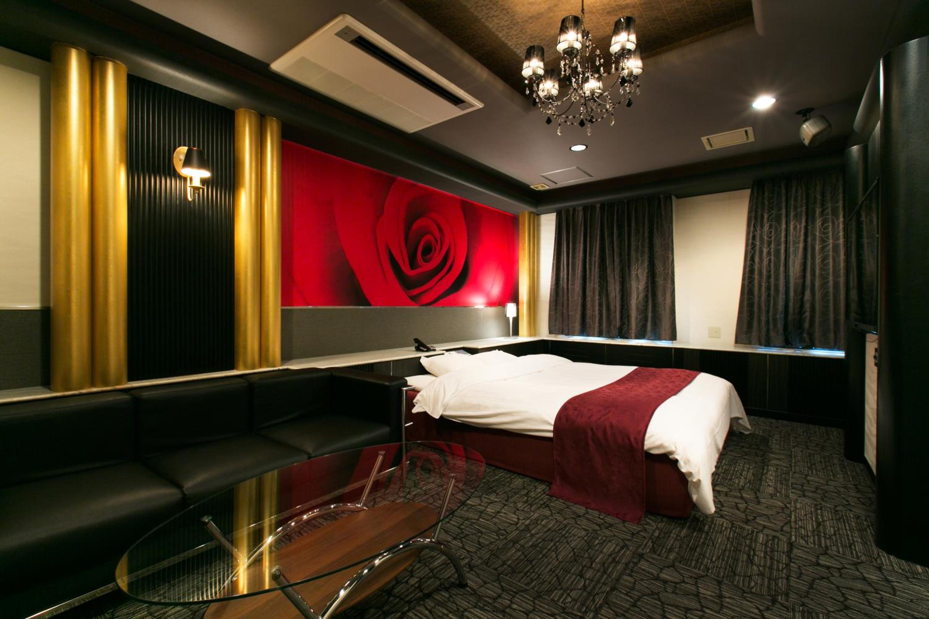 DELUXE, DOUBLE BED