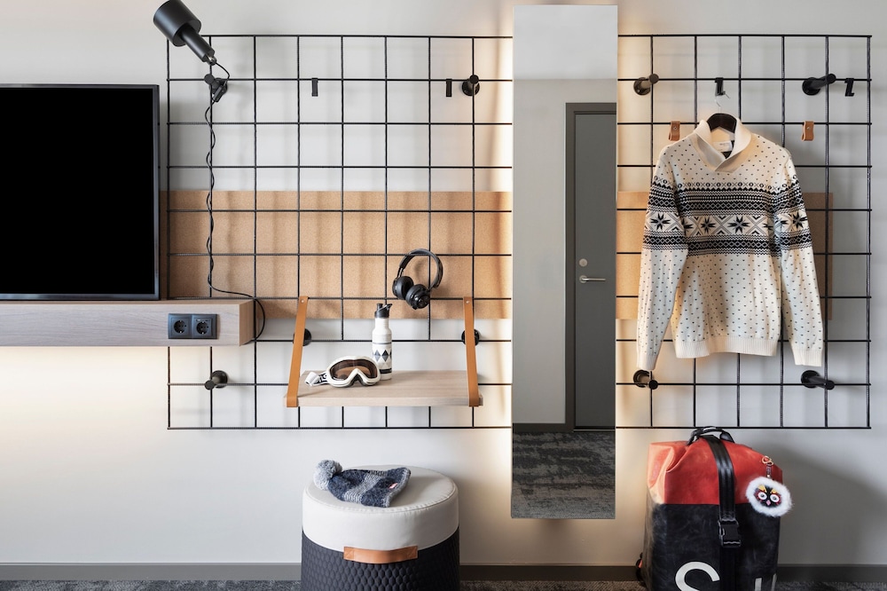 Moxy Tromso 47/48
