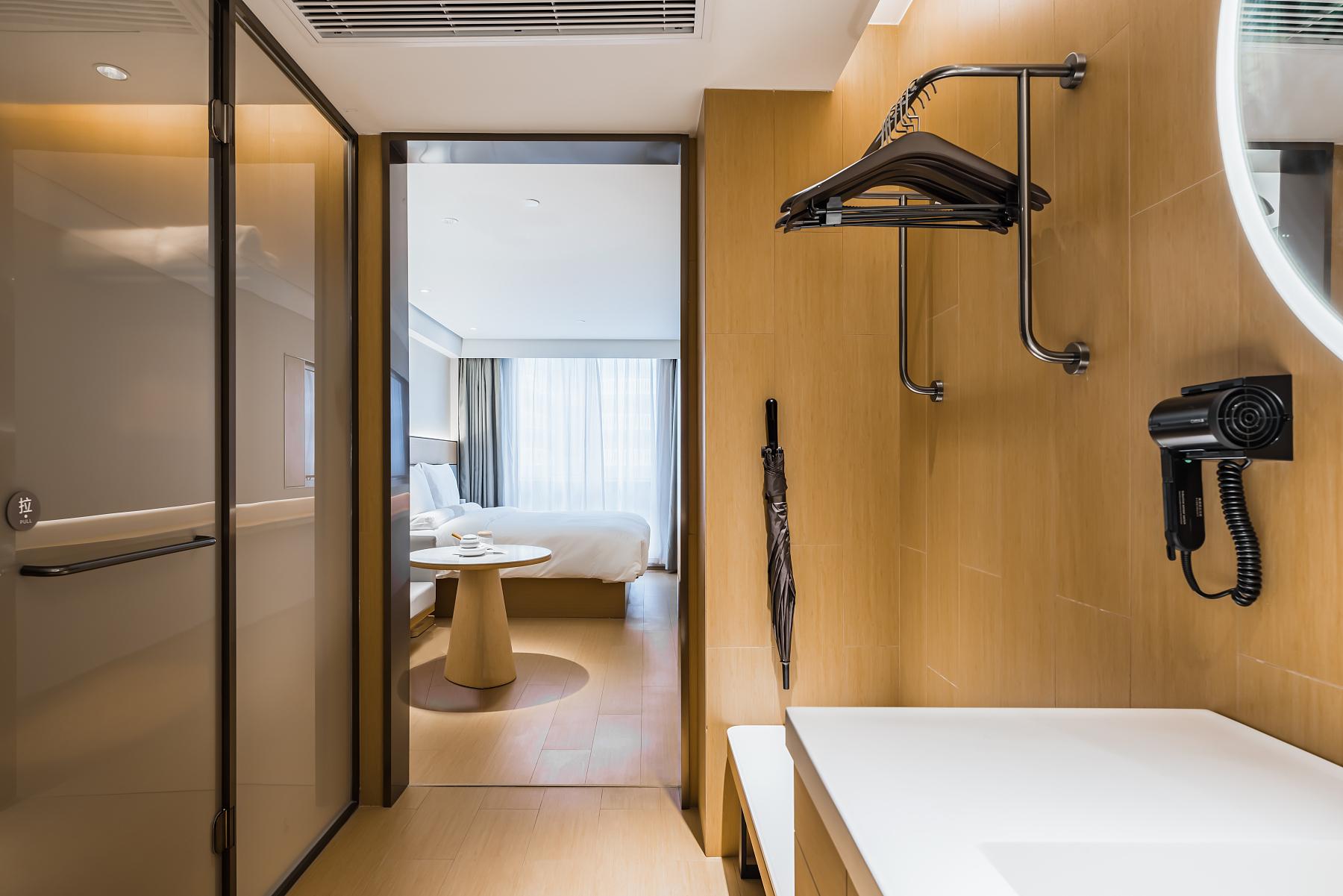 JI Hotel (Shanghai Lujiazui World Plaza) 47/48