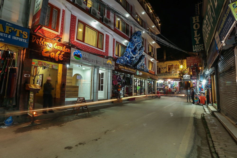 Hotel Himalayan Oasis 40/50