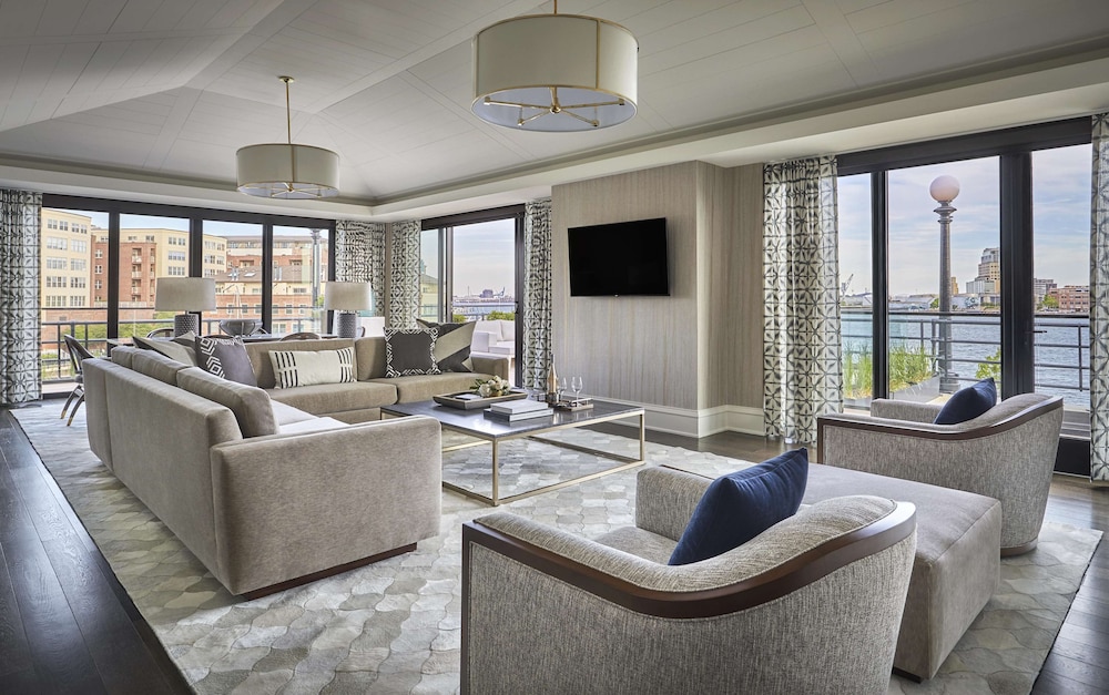 Sagamore Pendry Baltimore 44/76