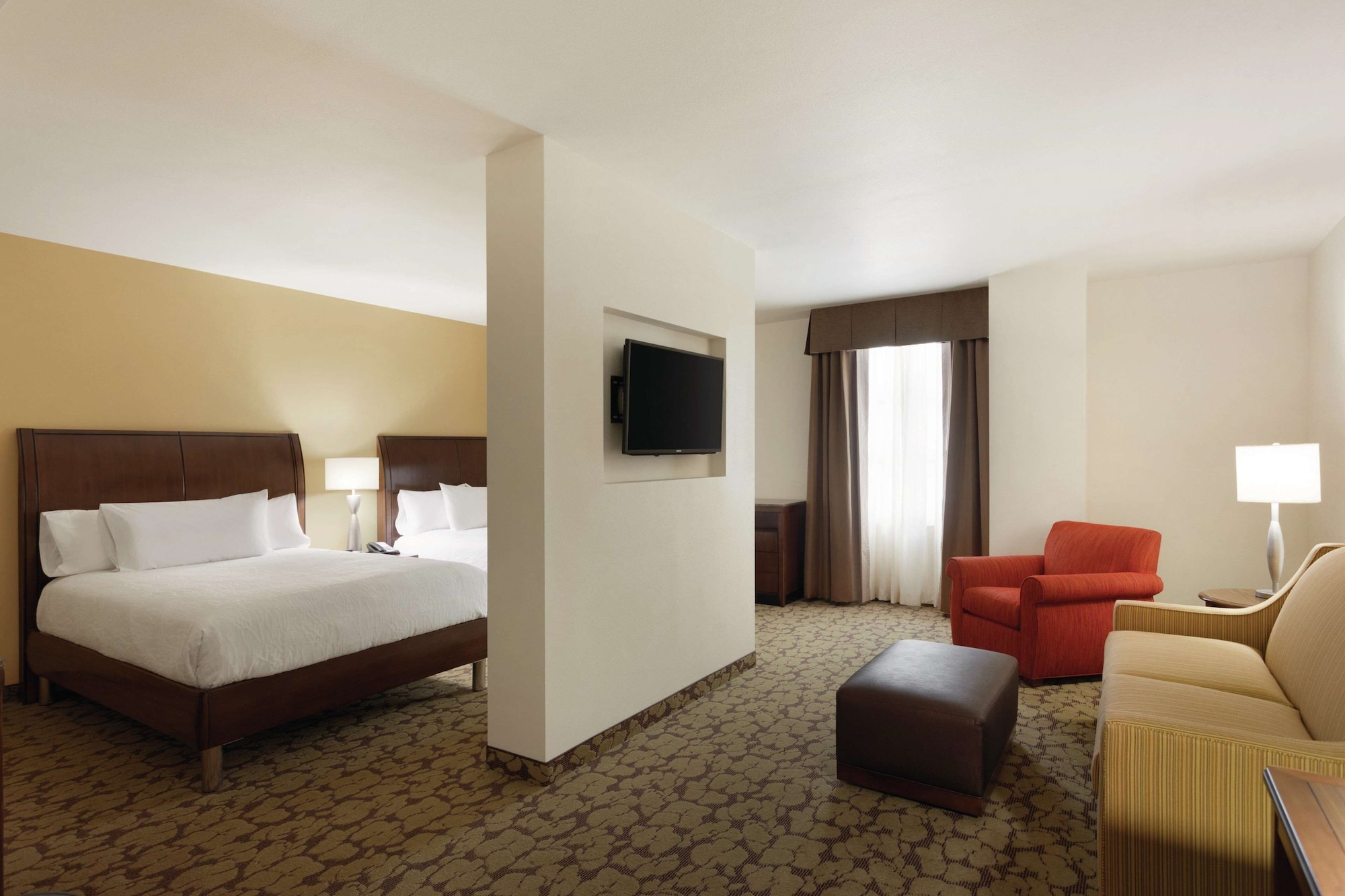 Junior Suite, 2 Queen Beds, Sofa