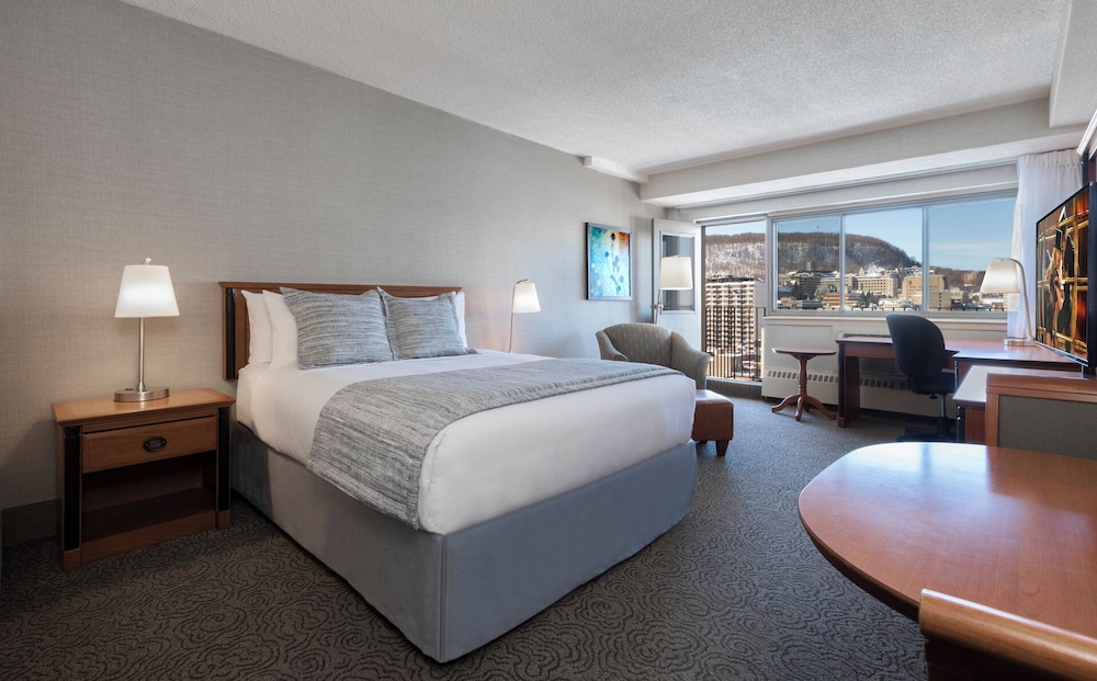 STUDIO, SUITE, QUEEN BED