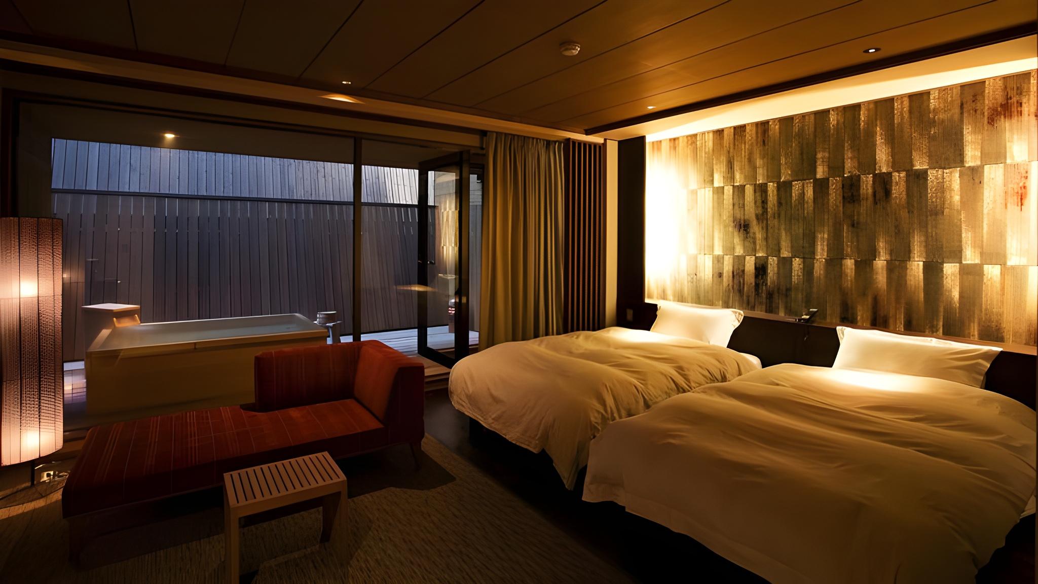 Twin Beds, Outdoor Bath