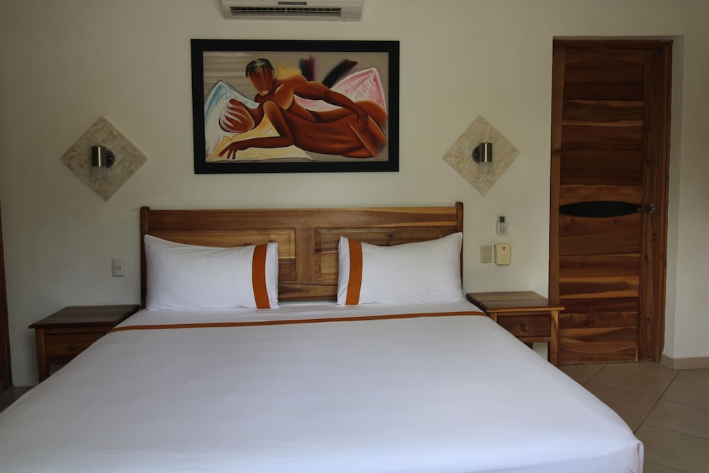 Albachiara Hotel 28/75
