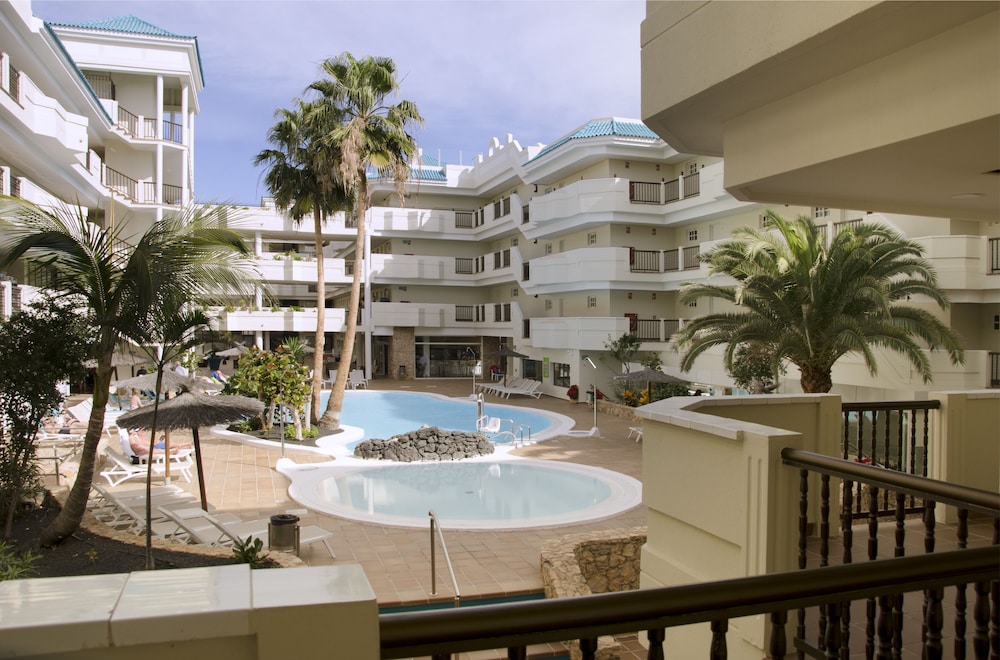 Ereza Mar - Adults Only 74/75