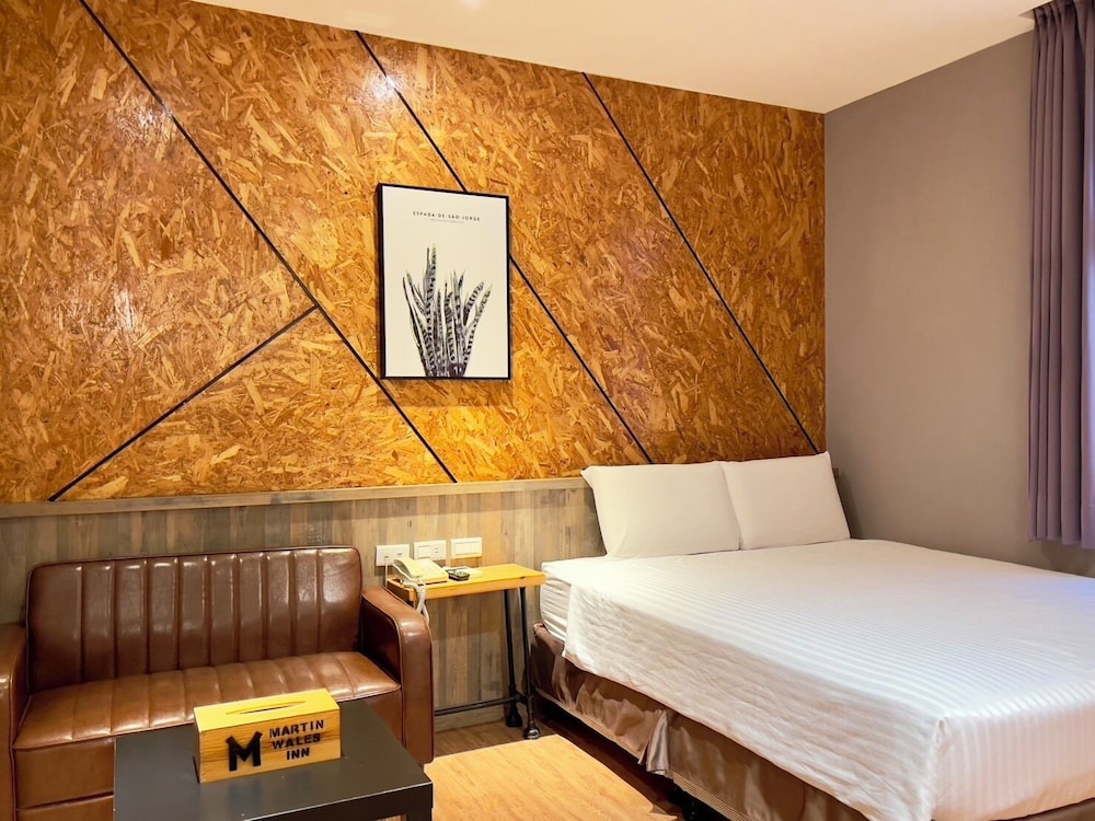 Martin Wales Hotel Kenting 25/69