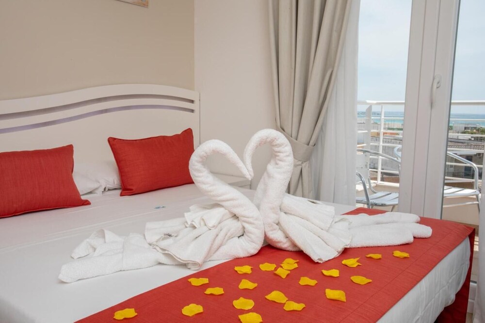 Hotel Perla Dello Ionio 7/21