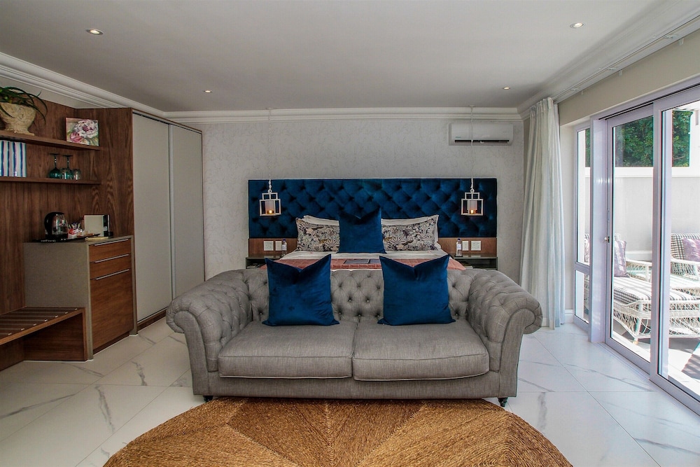 Sandals Guest House 56/77