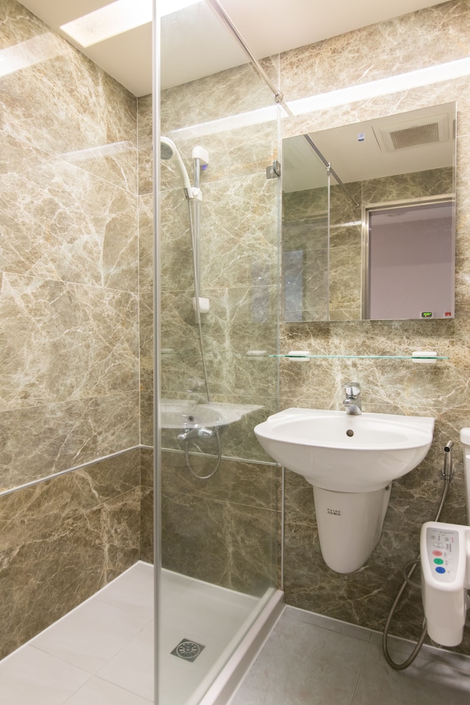 Hub Hotel Tucheng 9/59