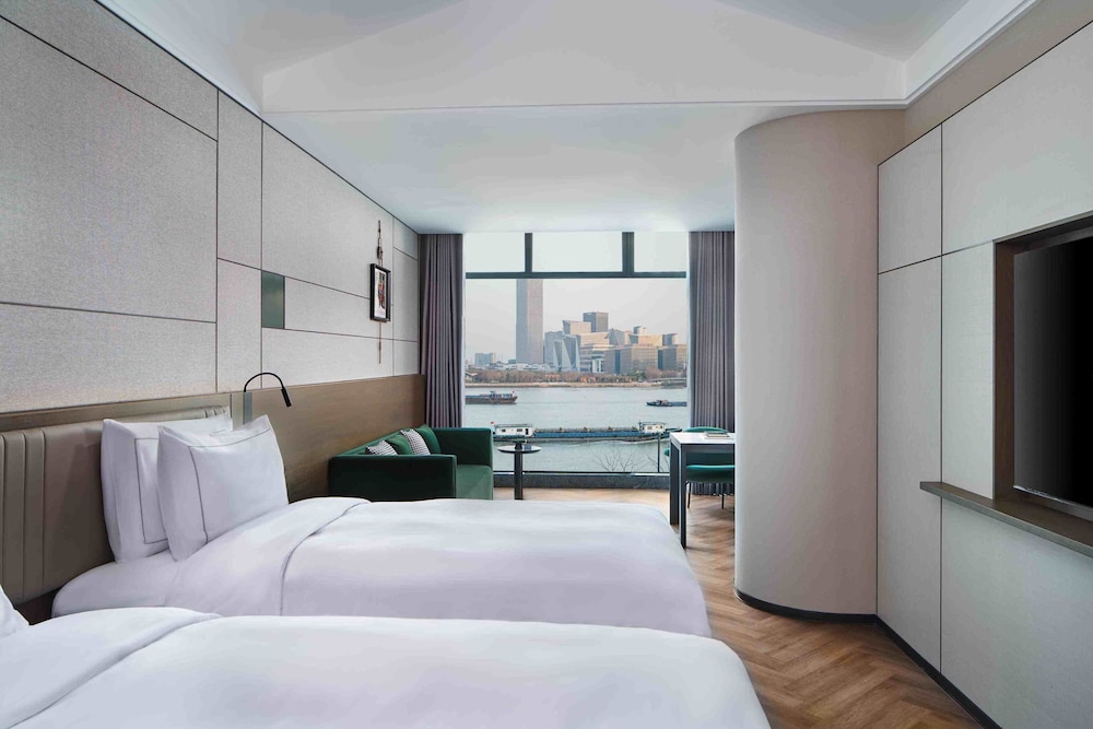 UrCove by HYATT Shanghai West Riverside 4/42