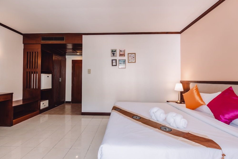 SUPERIOR, DOUBLE BED
