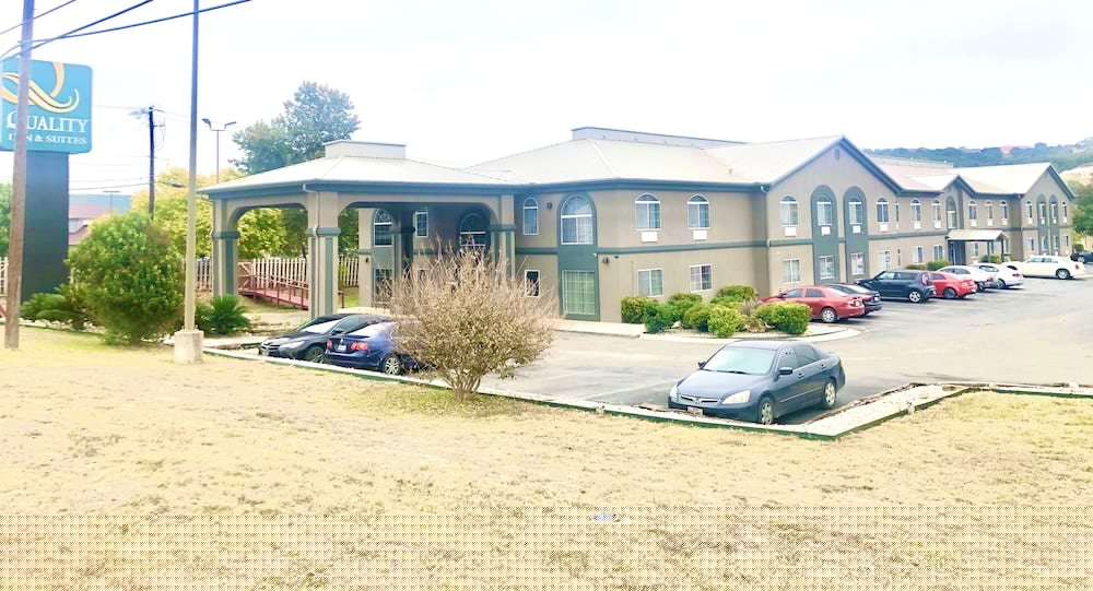 Quality Inn & Suites Kerville, TX 4/41