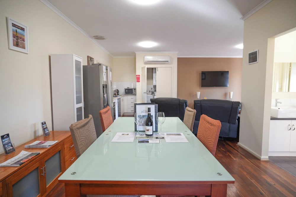 McLaren Vale Studio Apartments 33/50