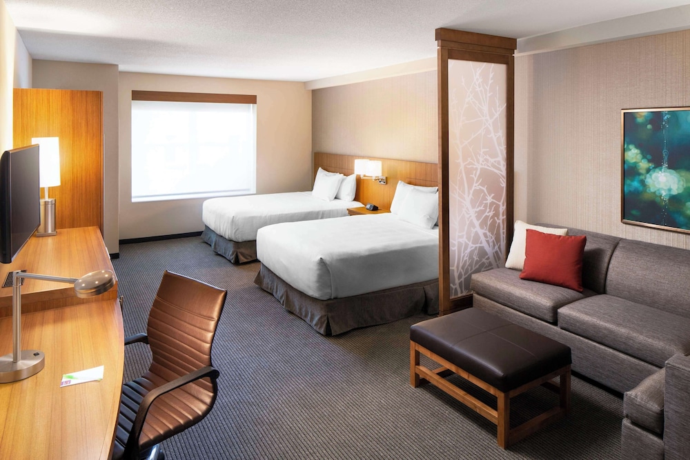 Hyatt Place Sumter/Downtown 17/52