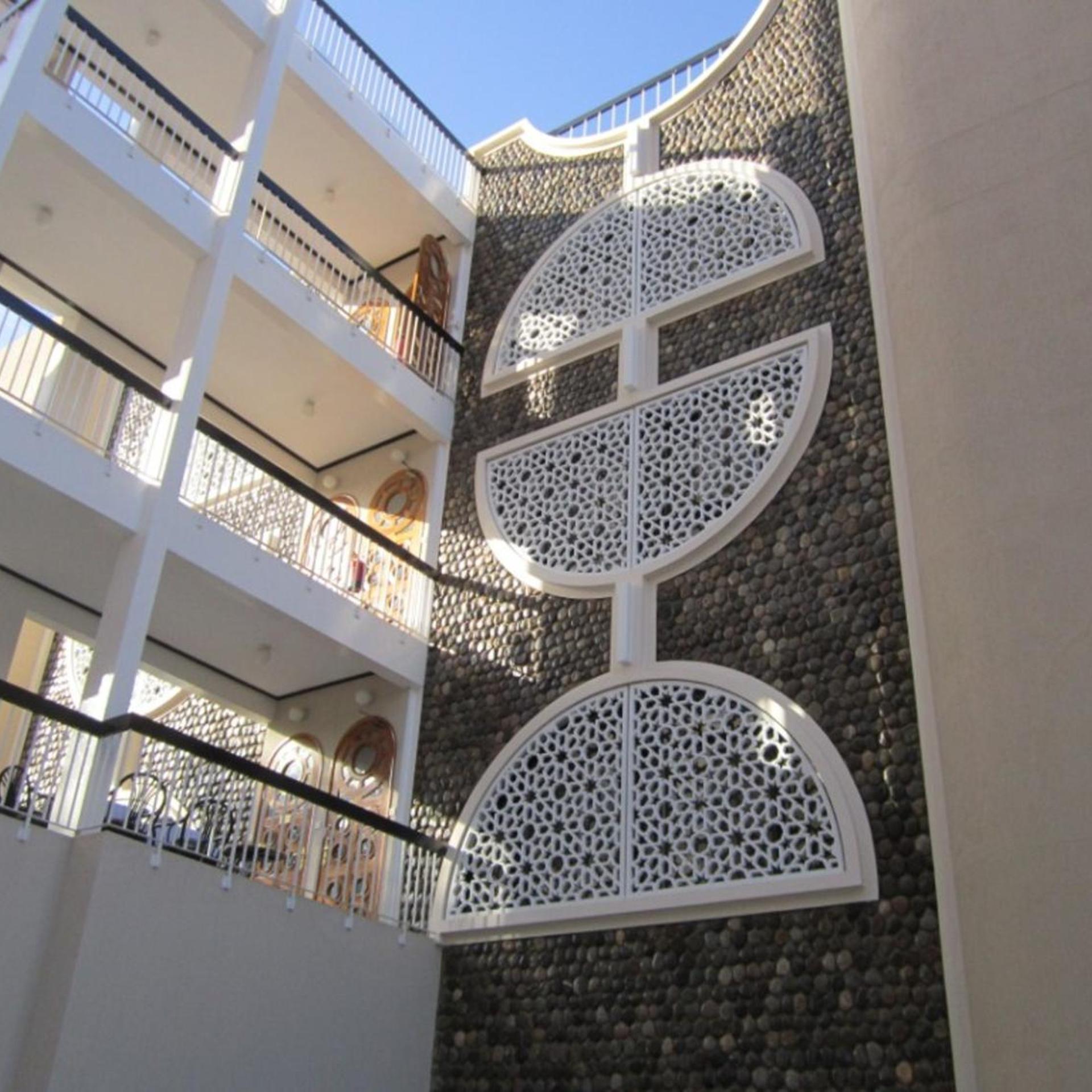 Qurum Beach Hotel 3/33