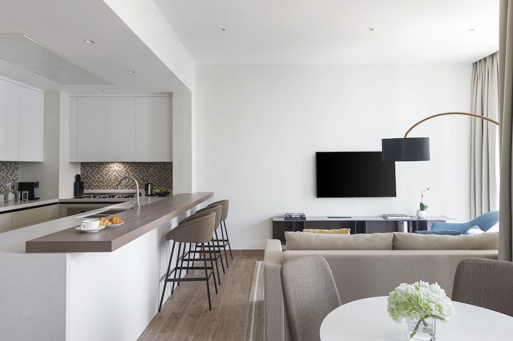 Jumeirah Living Marina Gate 36/41