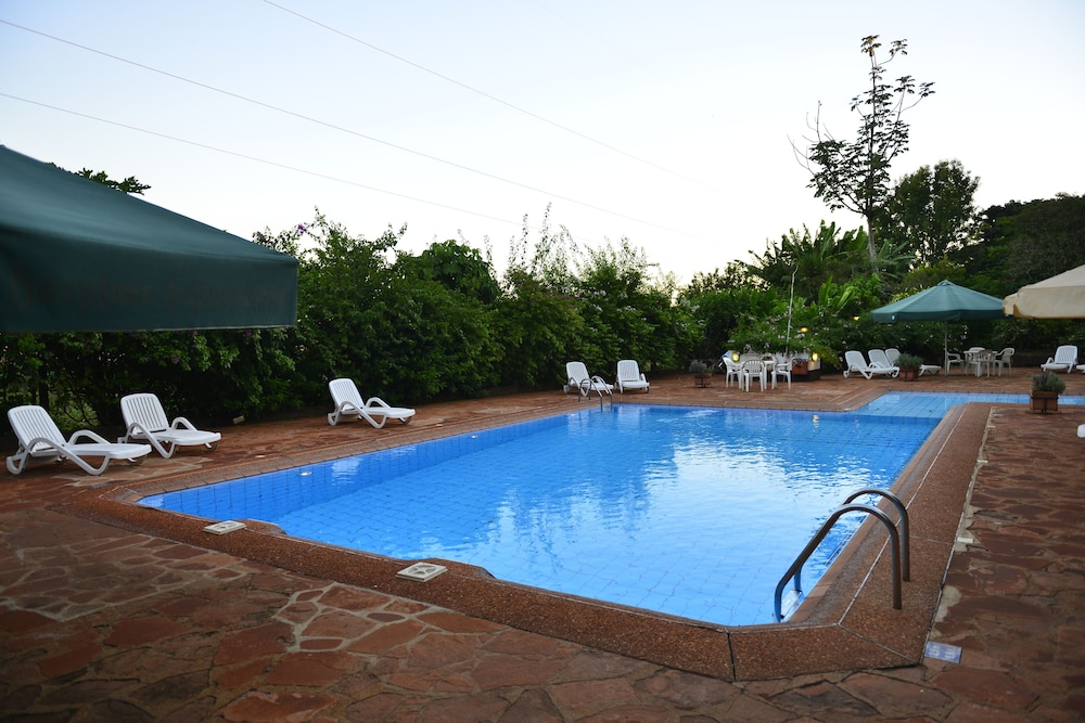 Papillon Hotel 25/50