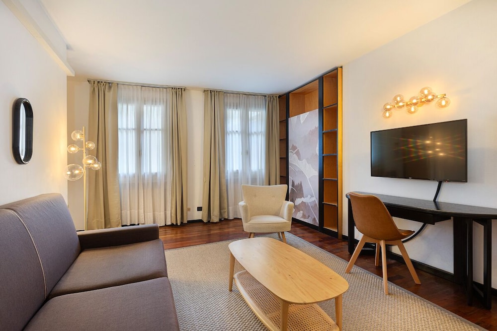 Hotel Ancora 55/68