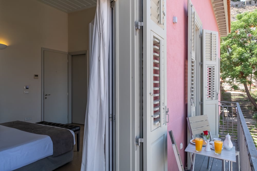 Grand Sarai Nafplio 10/75