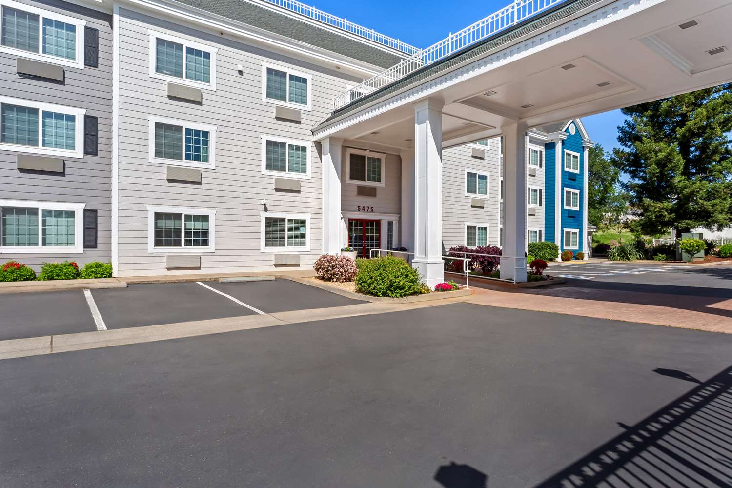 Best Western Paradise Hotel 42/44