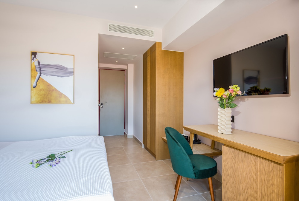 M City Hotel 50/63