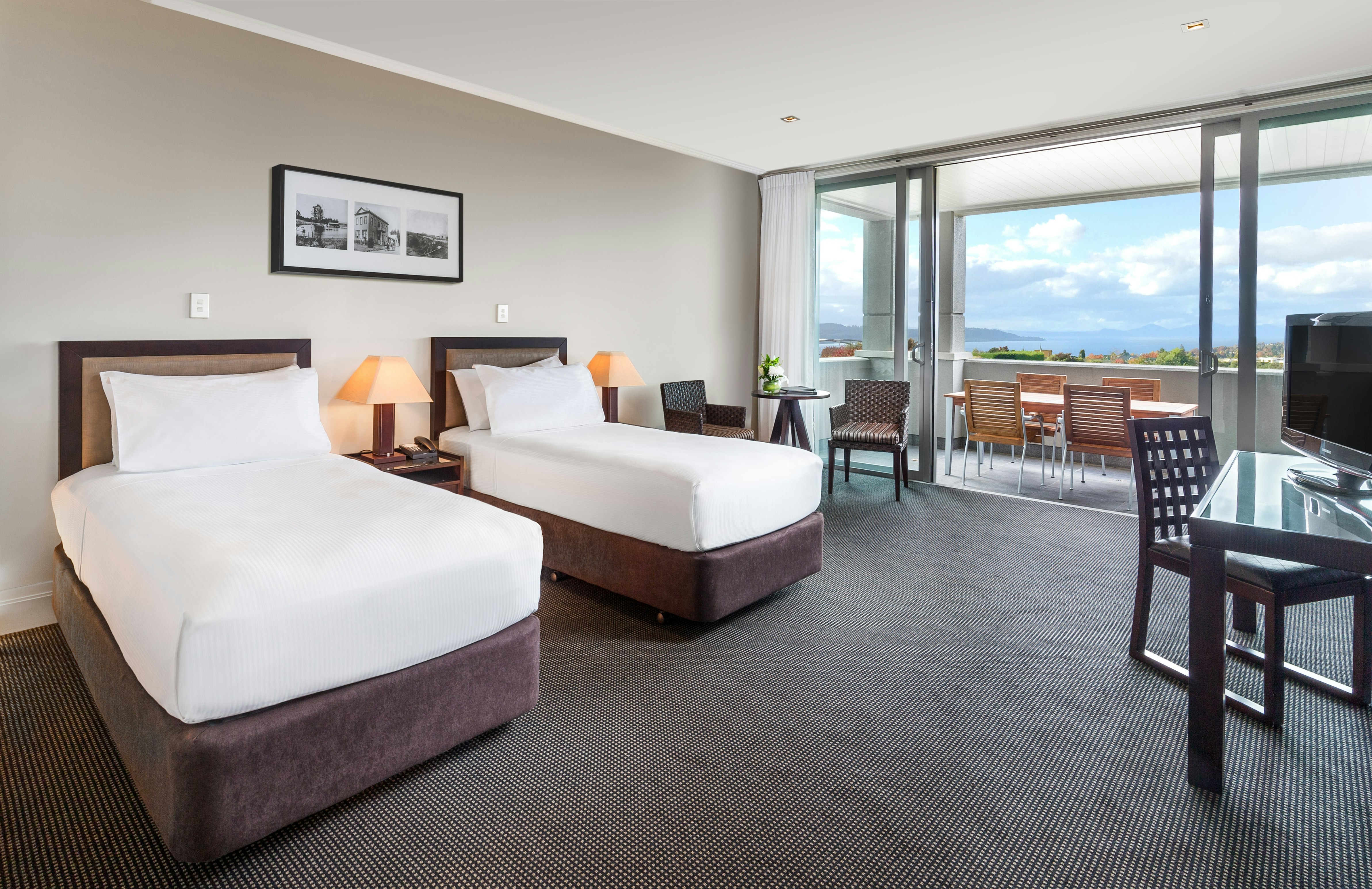 Hilton Lake Taupo 15/70