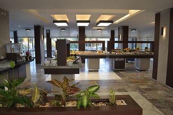 Ladin Hotel 4/18