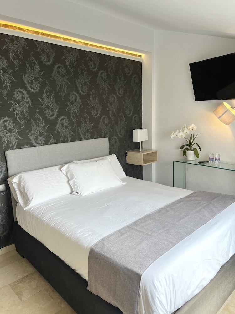Hostal Abril 29/59