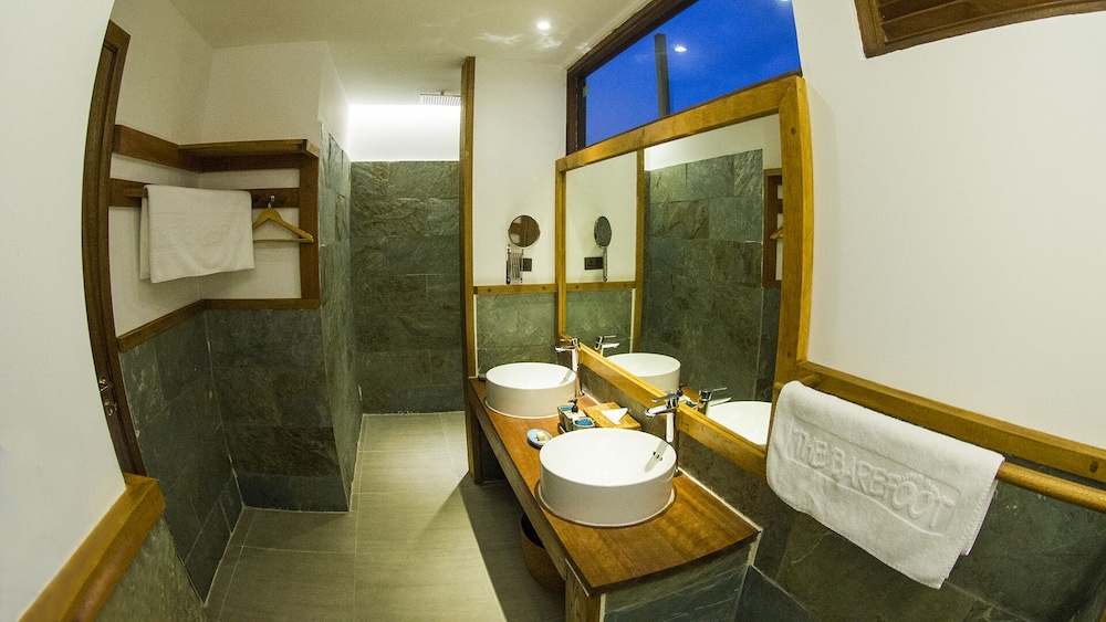 The Barefoot Eco Hotel 62/63
