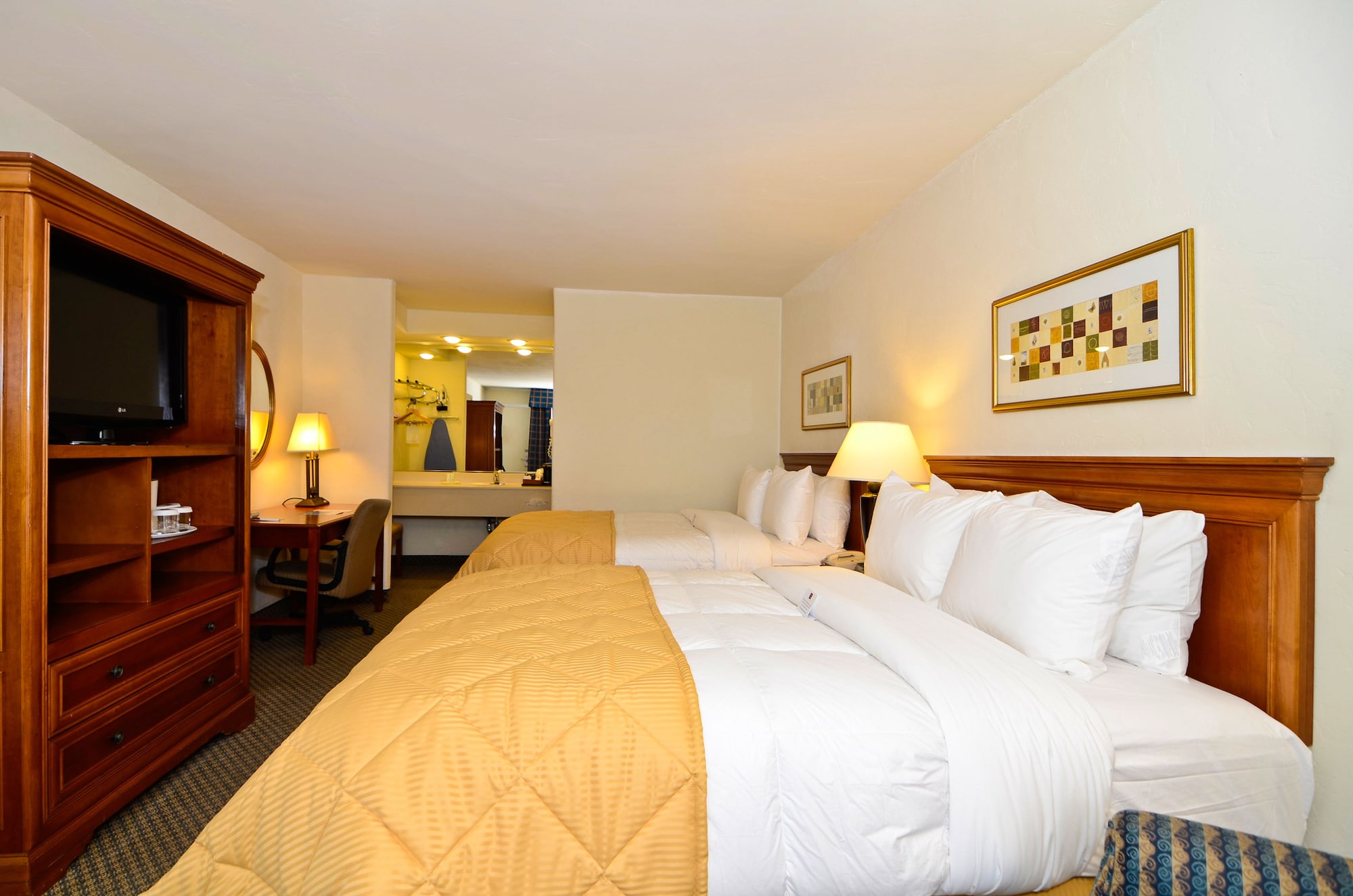 Standard, 2 Queen Beds