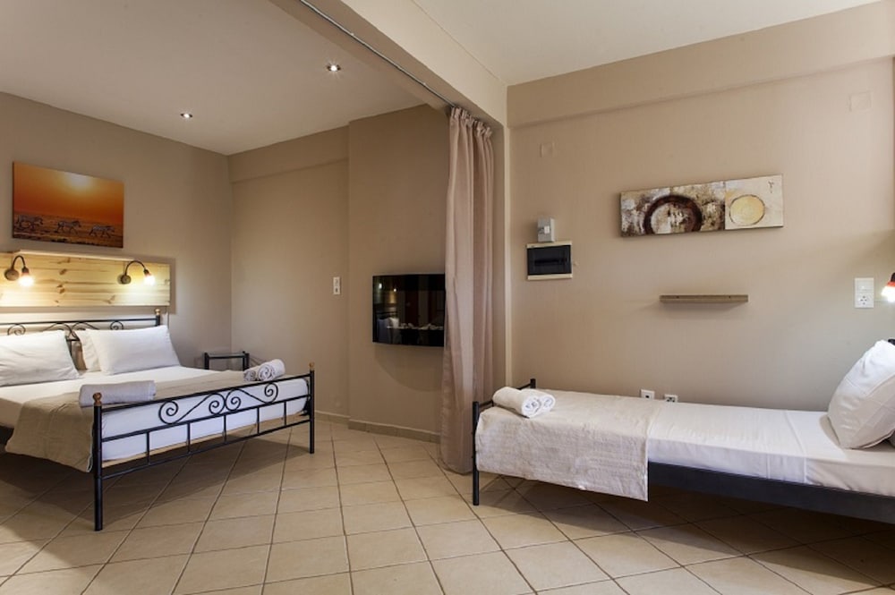 Hera, Villa, Twin Beds, 2 Sofa