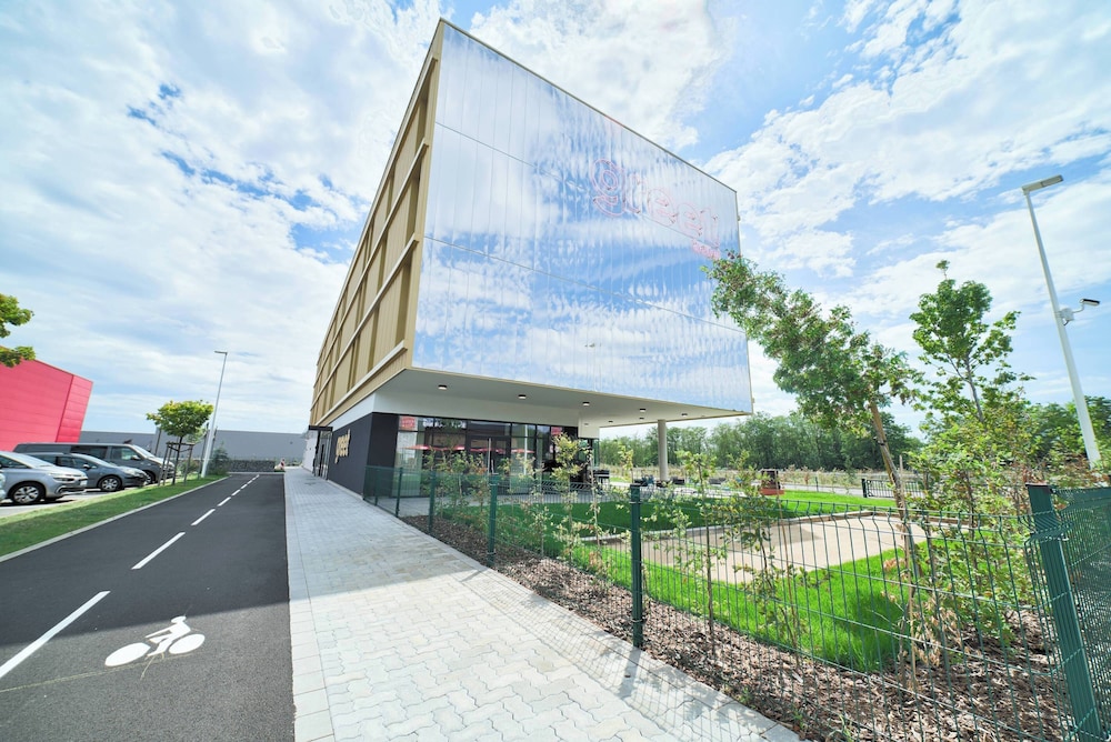 greet hotel Cernay Mulhouse 2/50