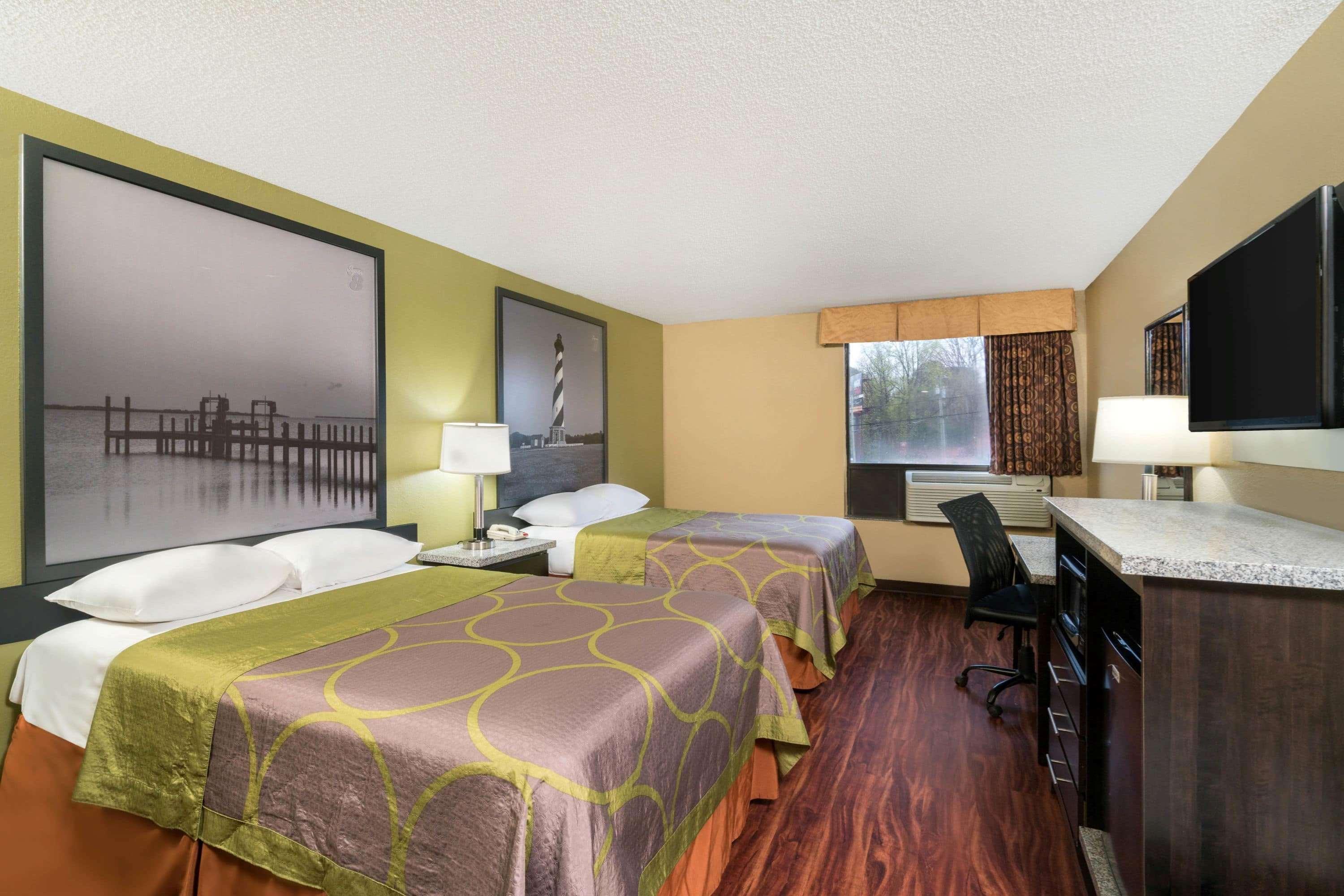 Super 8 by Wyndham Raleigh North East 21/32