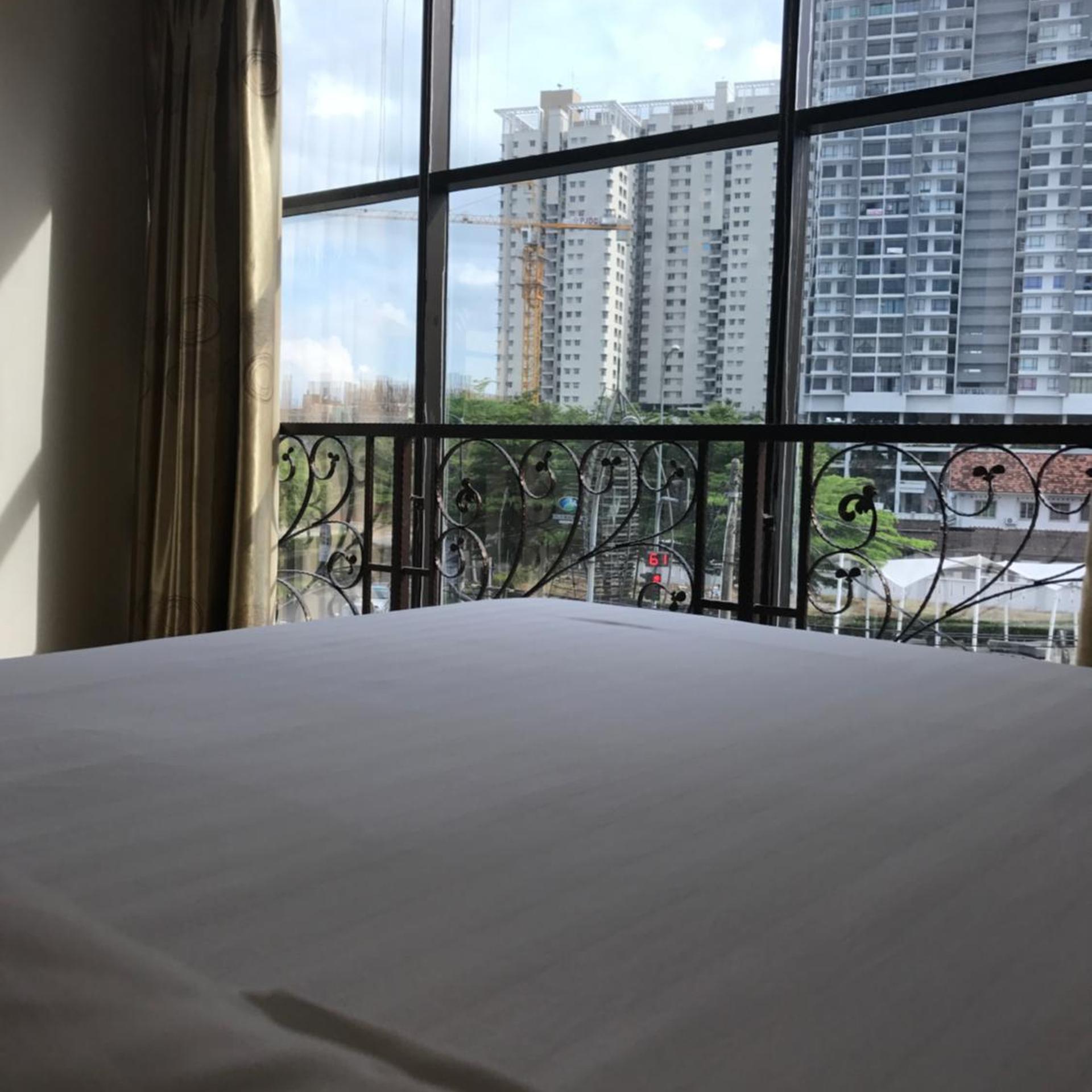 Se Hotel 2 3/37