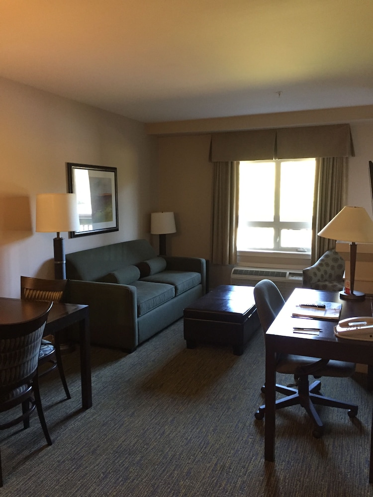 Executive Suites Hotel Resort Squamish 36/68