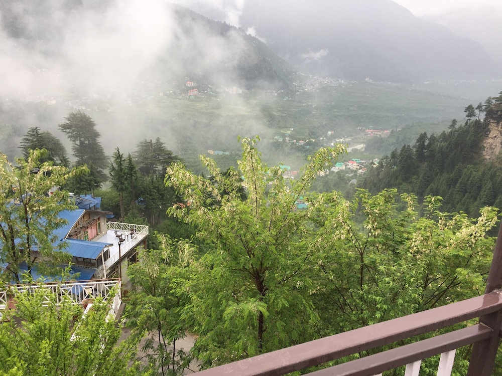 Devdhar Hilltop Cottages 22/31