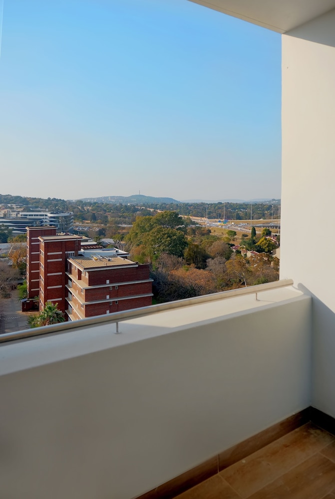 The Regency Apartment Hotel Menlyn 5/40