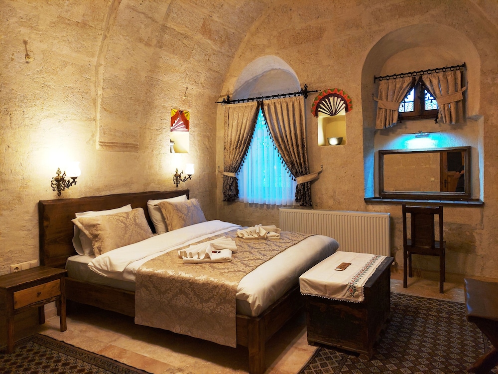Armesos Cave Hotel 4/50